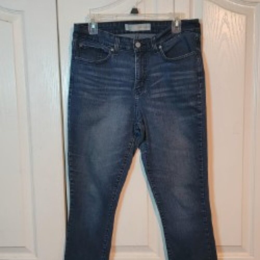 Levi’s Women’s 14L Signature Totally Shaping Skinny Jeans